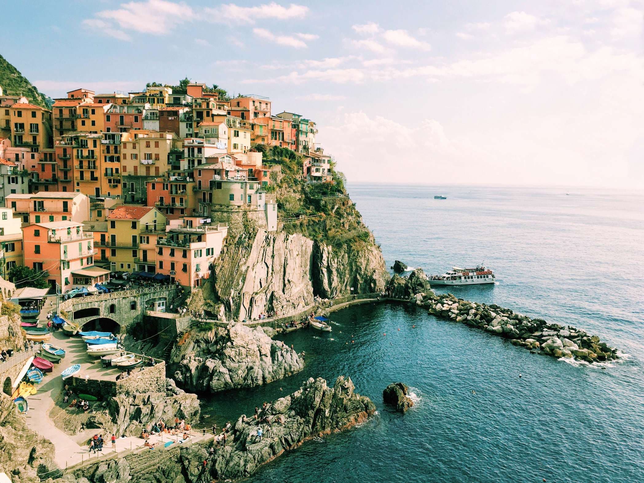 Social Media Marketing for Multi-Property Vacation Rental Portfolios